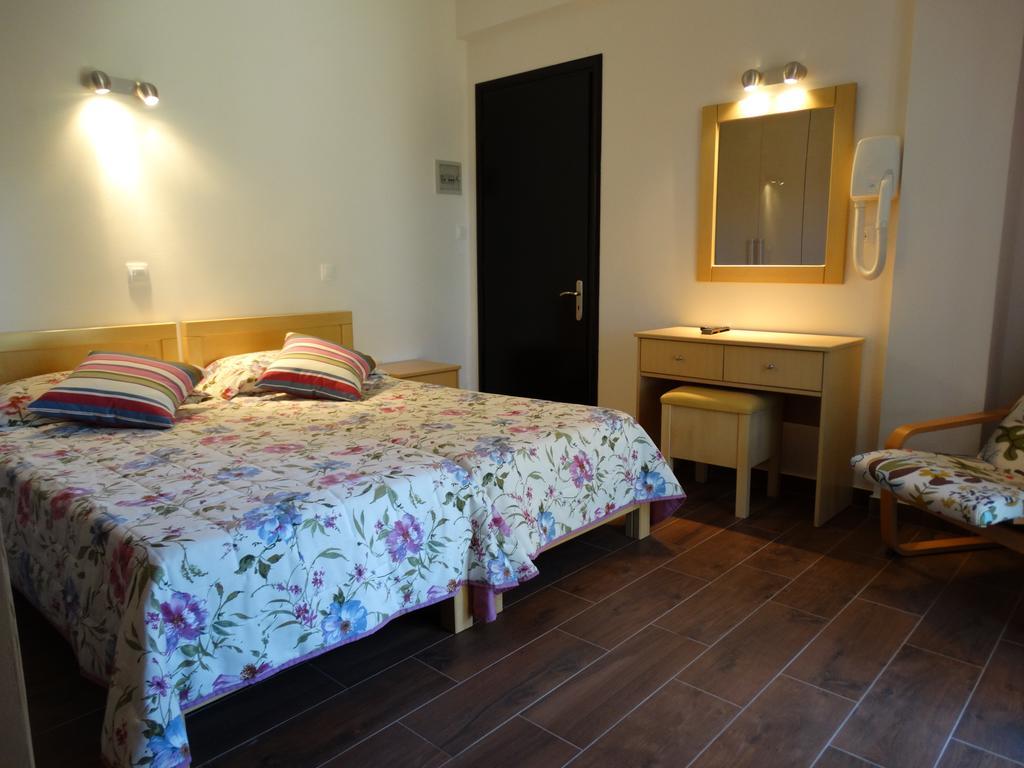 Dassia Beach Pension Rom bilde